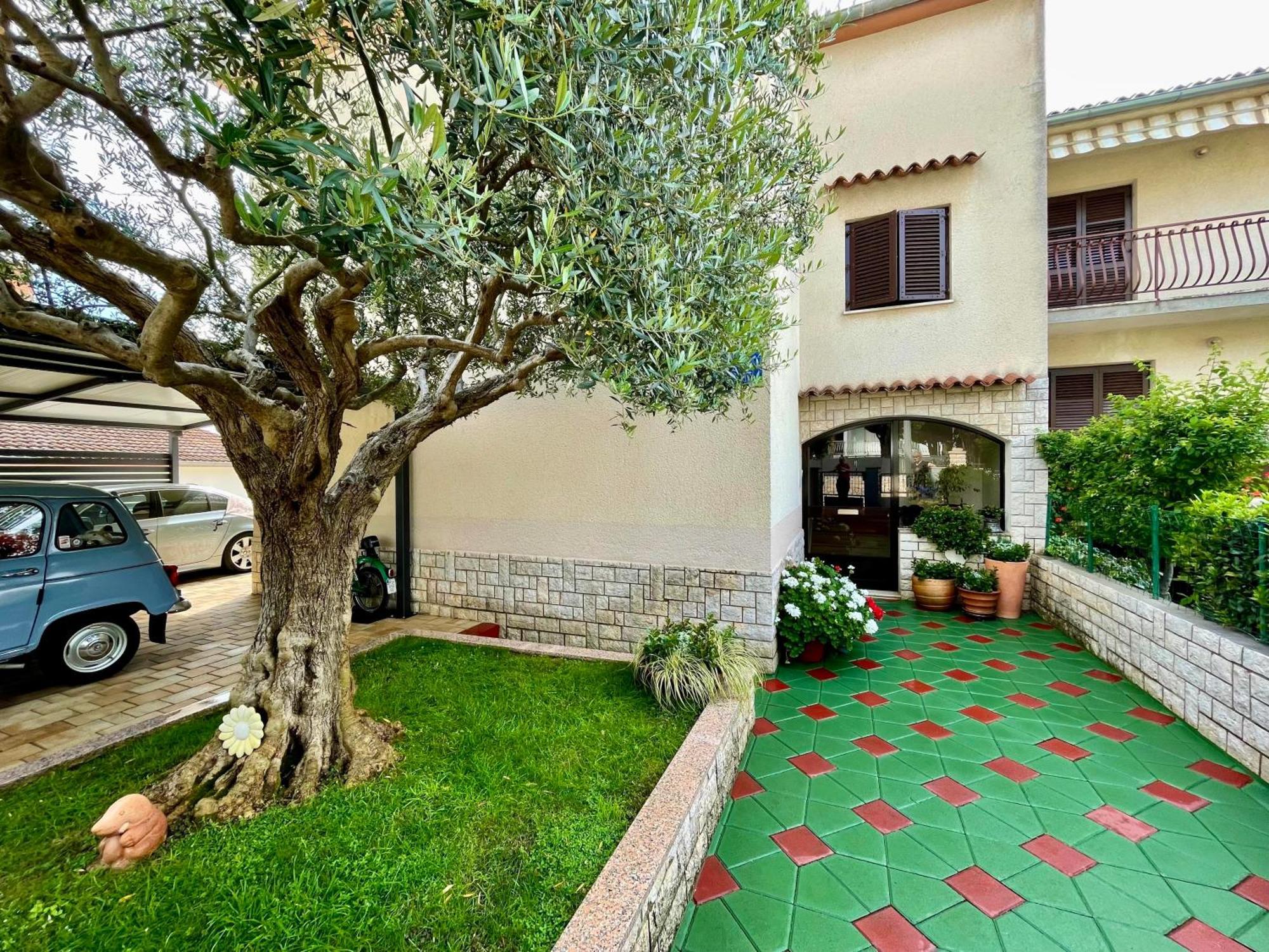 Apartment Adri Rovinj Exterior foto
